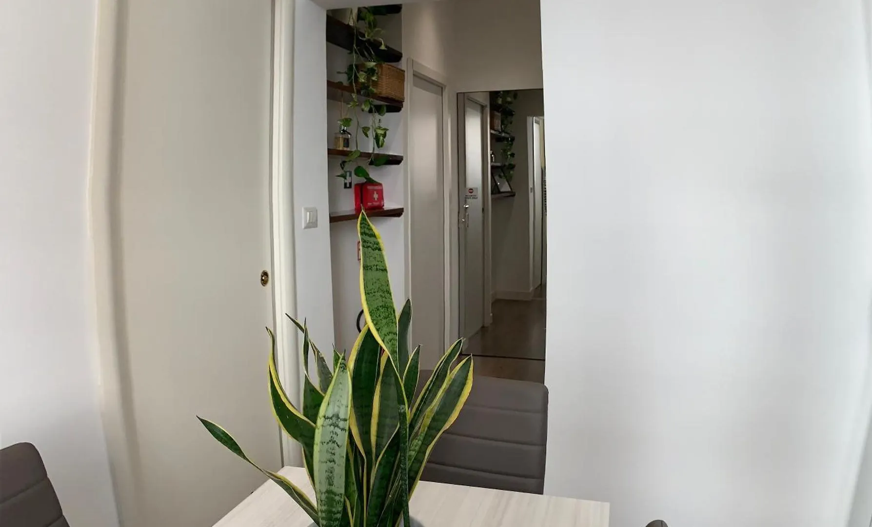 Apartment San Lorenzo Elegance Suites - Just Steps From The Colosseum Italy